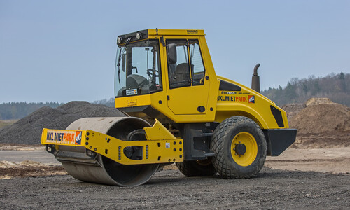 Дорожный каток Bomag BW 177 D-40