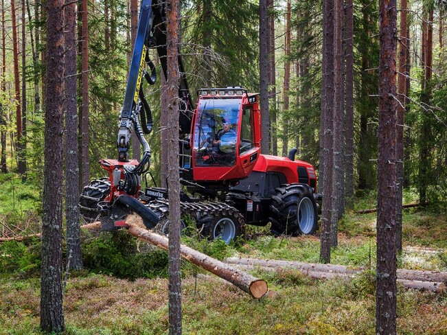 Аренда харвестера Komatsu 901