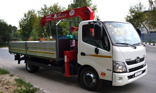 Аренда манипулятора КМУ UNIC UR-V370 на шасси Hino