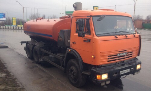 Аренда поливомоечной машины KO-823-3
