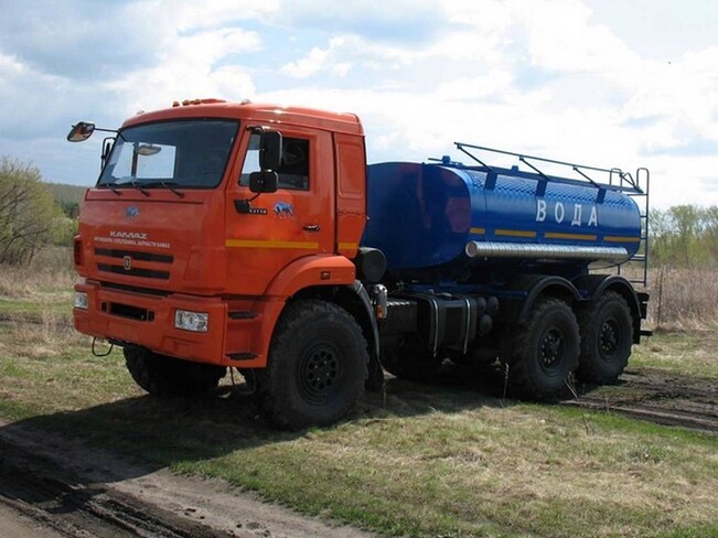 Аренда водовоза КамАЗ-43118 10 кубов